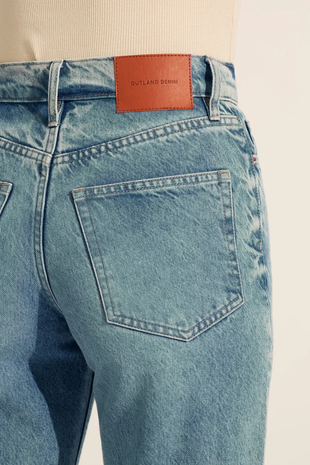 Addison Mid Rise Barrel Jean - Aged Blue