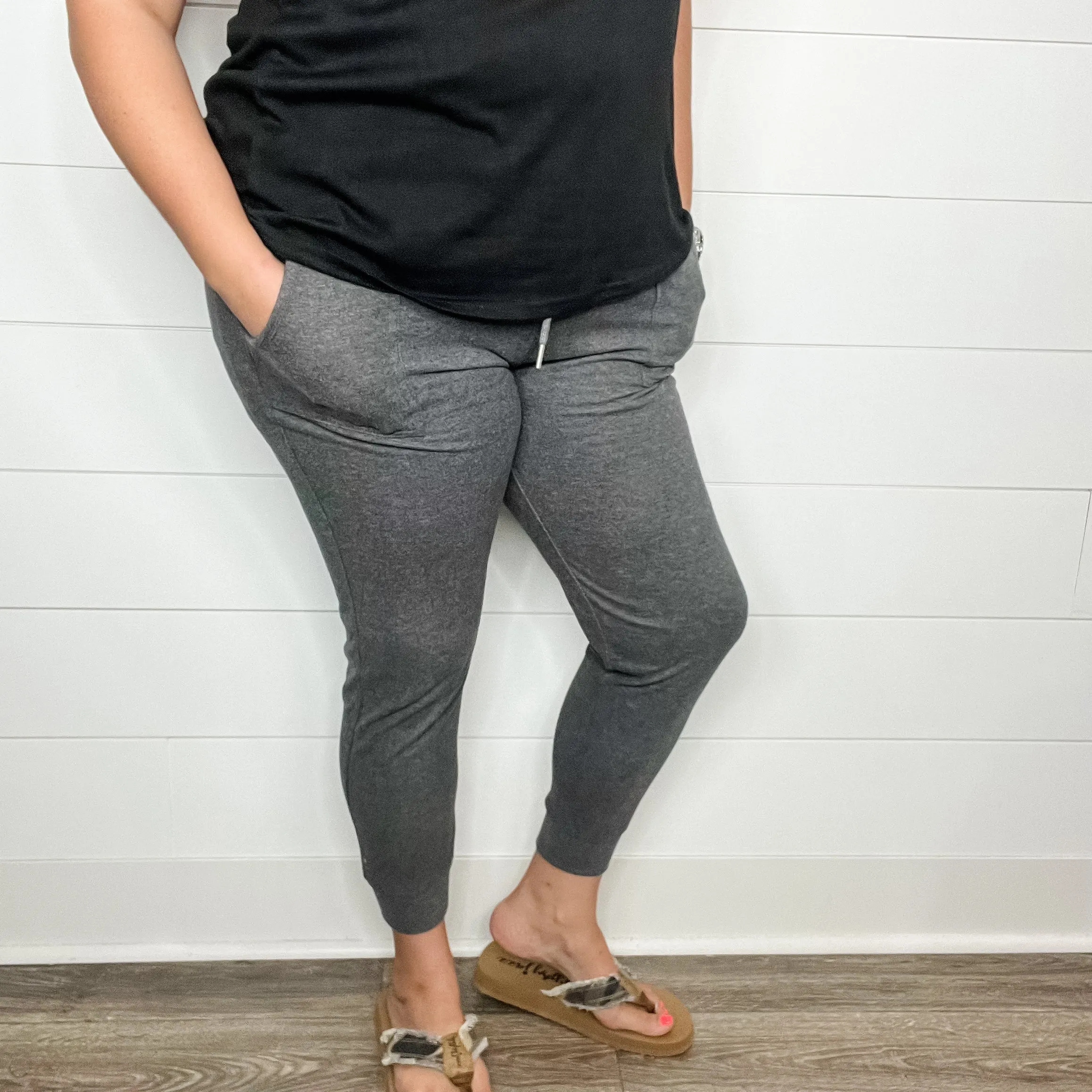 "Gold Medal" High-Waisted Jogger Leggings (Charcoal)